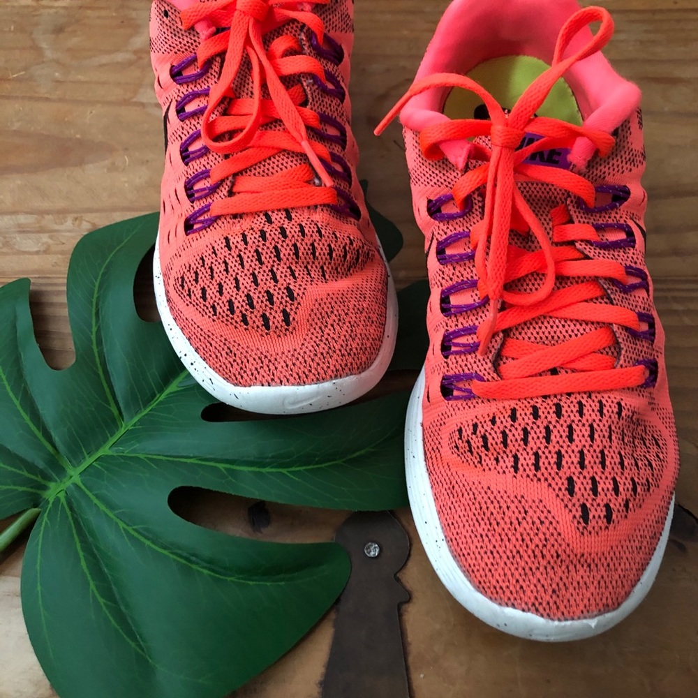 Women’s Coral Nike Running Shoes Size 7.5